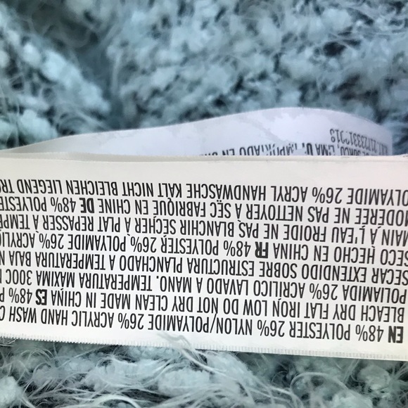 ❤️Forever 21 fuzzy sweater bundle size small ❤️ - Picture 8 of 8